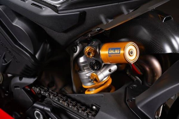 Les points de contrôle essentiels avant de prendre la route à moto