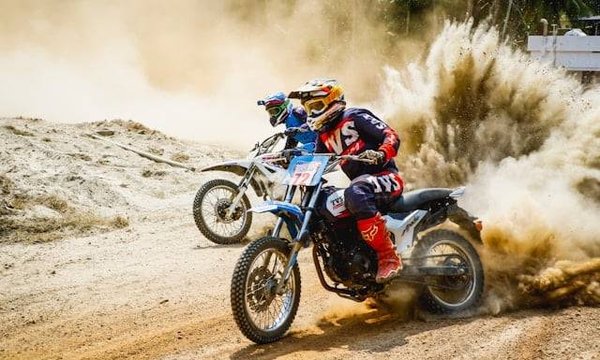 Le Guide Ultime pour Suivre la Compétition Moto : Calendrier, Pilotes et Stratégies Gagnantes